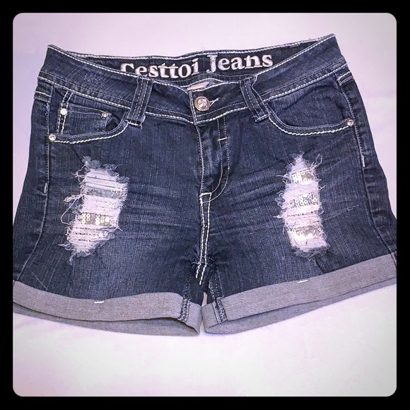 Cesttoi Jean shorts - Picture 1 of 6